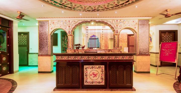 Отель Nahargarh Haveli-Near Train Station Metro Джапур Экстерьер фото